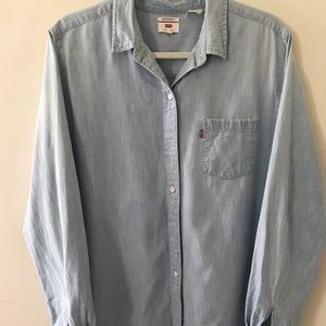 Levi’s Chambray Button-Down XL